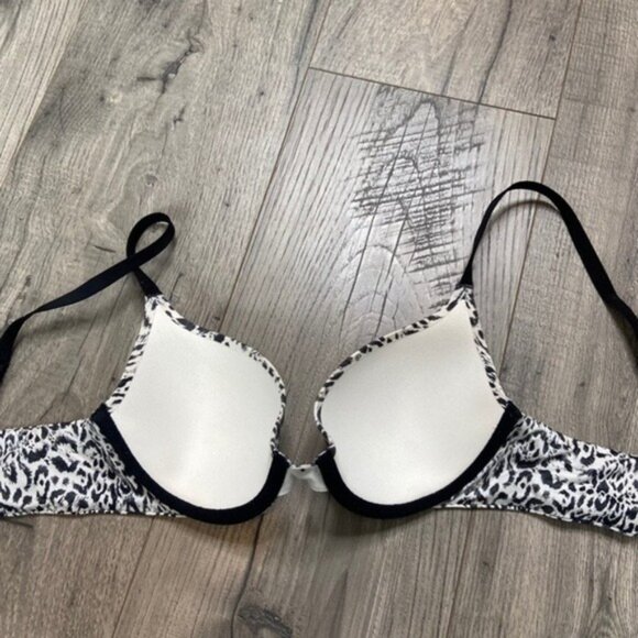 Victoria's Secret Animal Print Lined Demi Bra Size 32B - Picture 6 of 9